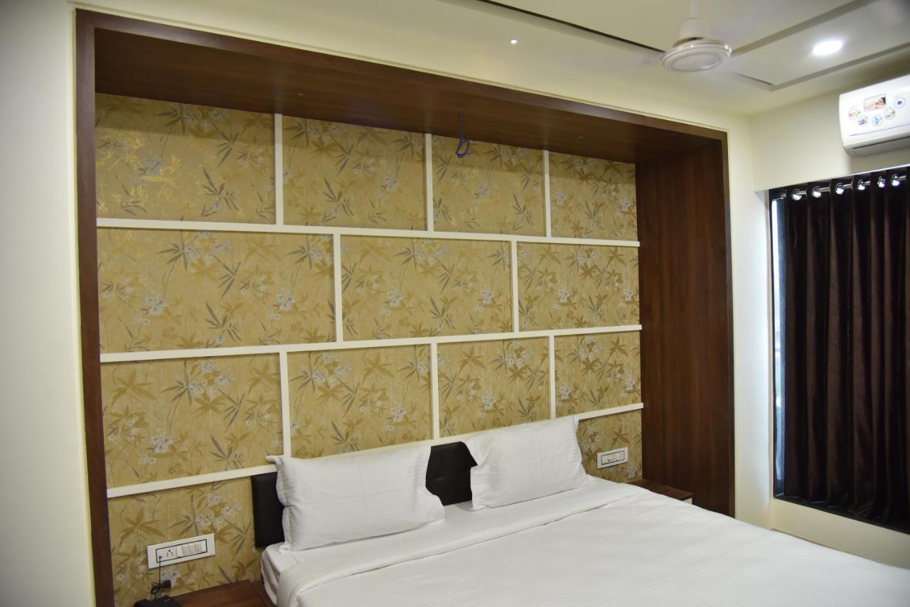 Hotel Savera Inn Morbi エクステリア 写真