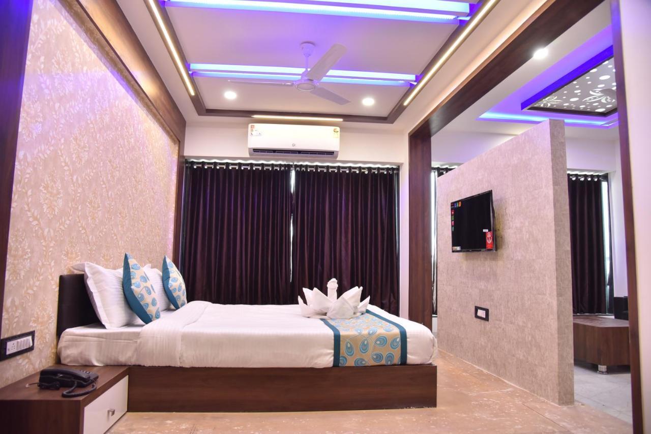Hotel Savera Inn Morbi エクステリア 写真